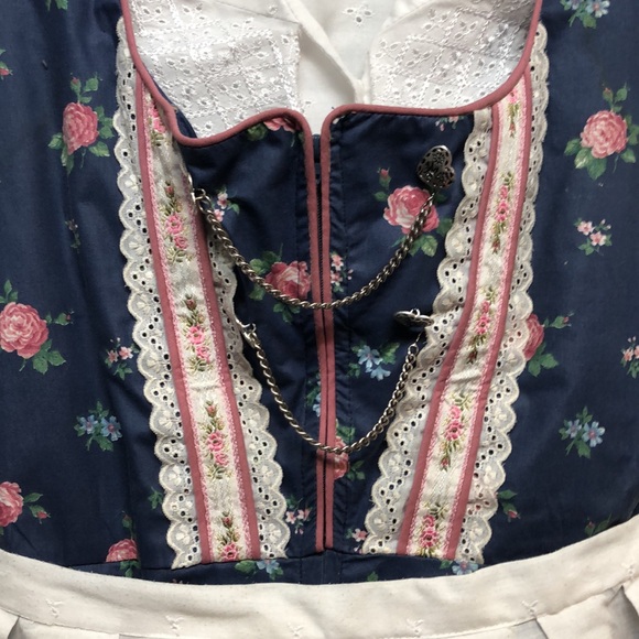 Handmade Dirndl Dress Floral Navy White eyeleted Lace Details apron Women's S M - Picture 4 of 11